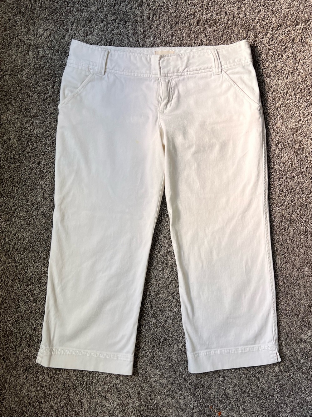 Abercrombie & Fitch White Cropped Capri Jeans